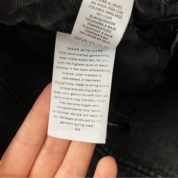 Good American Jeans - Picture 6 of 7